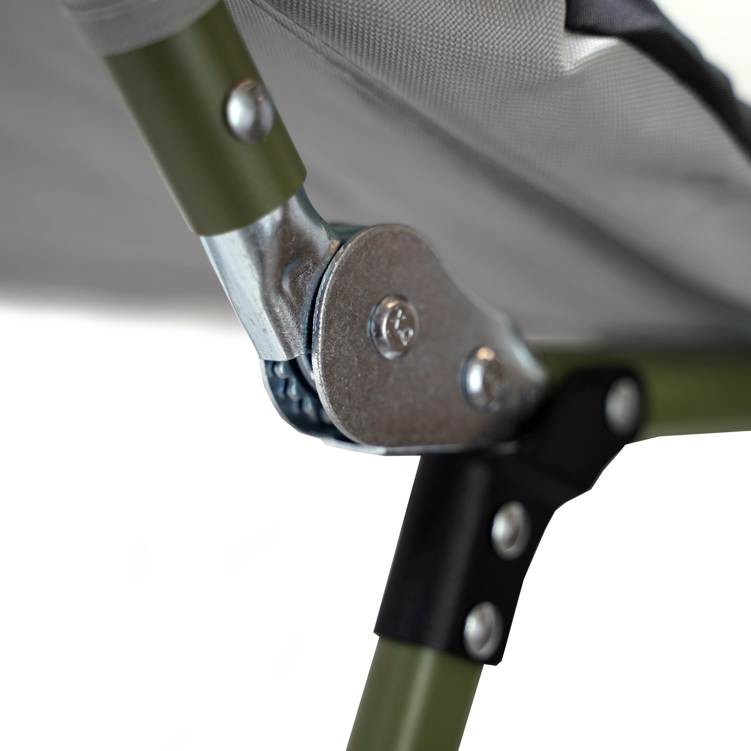 Eurocatch Karperstretcher Bedchair – 8-Poot Verstelbaar Campingbed met 5-Standen Rugleuning, Gevuld Hoofdeinde, Zijvak & Inklapbaar– Groen 